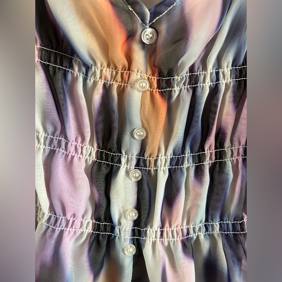 Hostess Pick 🥳 Steve Madden Pink and Blue Smocked Blouse Flutter Sleeves - Picture 5 of 6